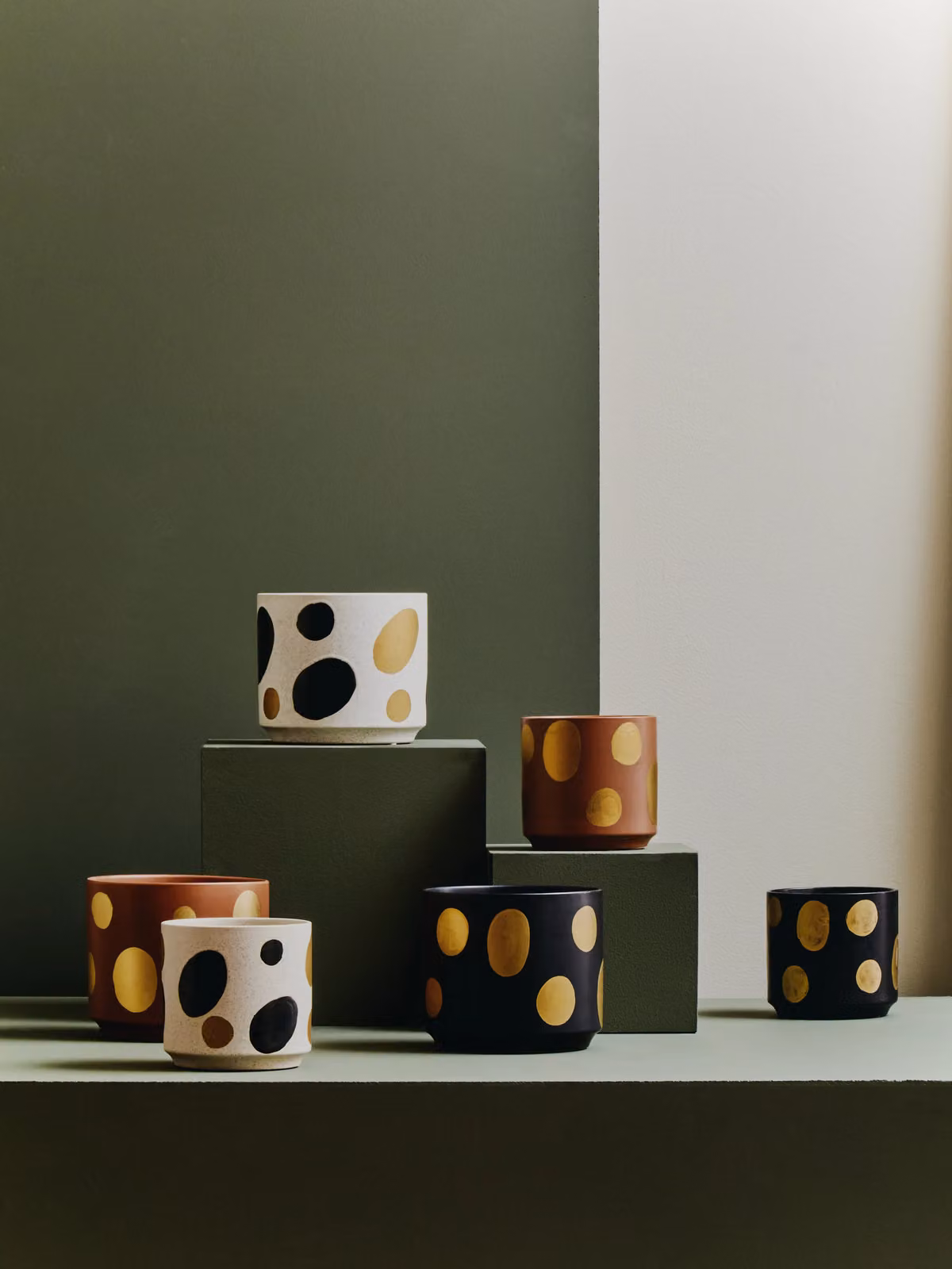 Orsina Speckled Ceramic Tabletop Planter in Pink, Gold and Terracotta – 4