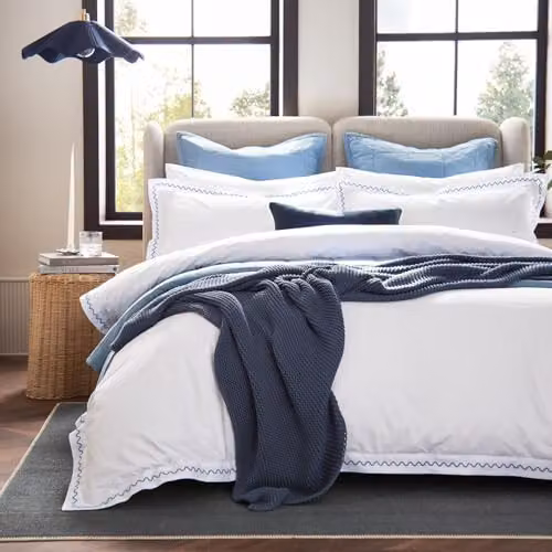 Christy Wave Edge Embroidered Cotton Percale Duvet Cover and Pillowcase Set in Blue and White, W/D/H: 260 x 220 x 200 cm – 5