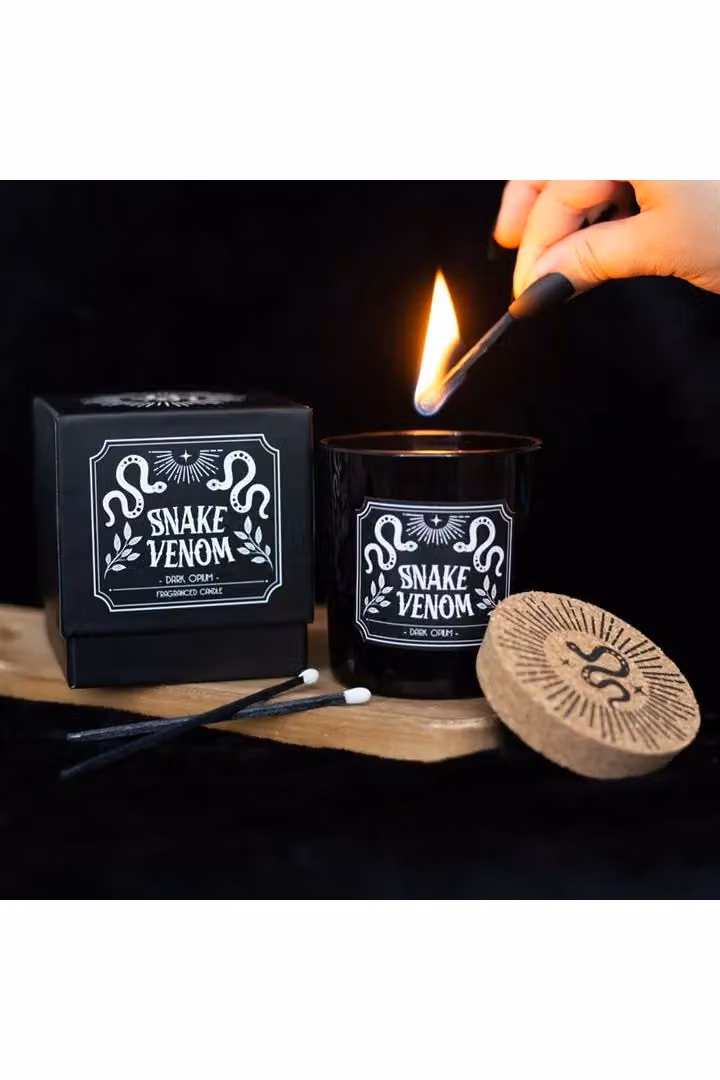 KDMD Snake Venom Dark Opium Tabletop Candle in Black – 3
