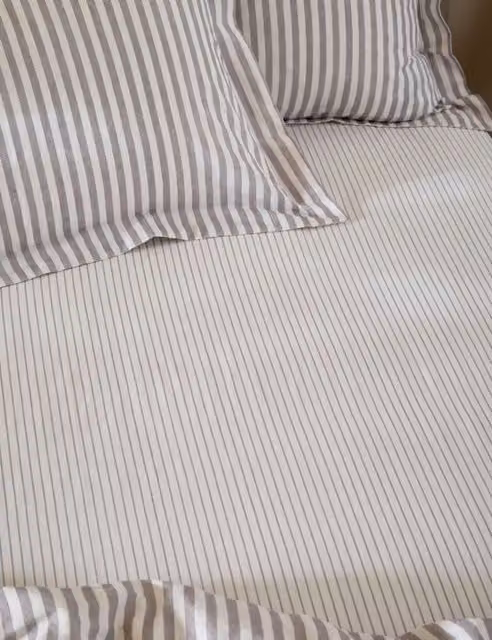 YARD Pure Cotton Hebden Striped Fitted Sheet, Mauve, W: 180 cm, D: 200 cm
