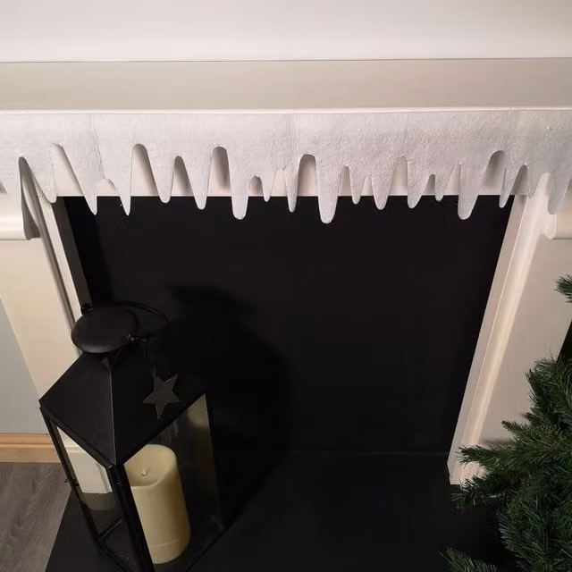 Samuel Alexander White Felt Decorative Glitter Christmas Icicle Fringe Wall Decoration W/H: 18 x 240 cm