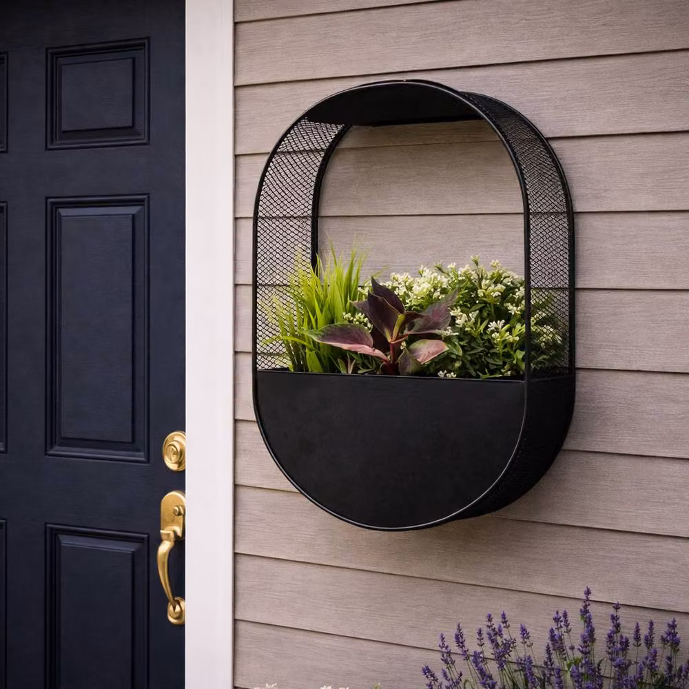 Gardenwize Oval Solar Wall Planter with Warm White LED Light, Black Metal – 2