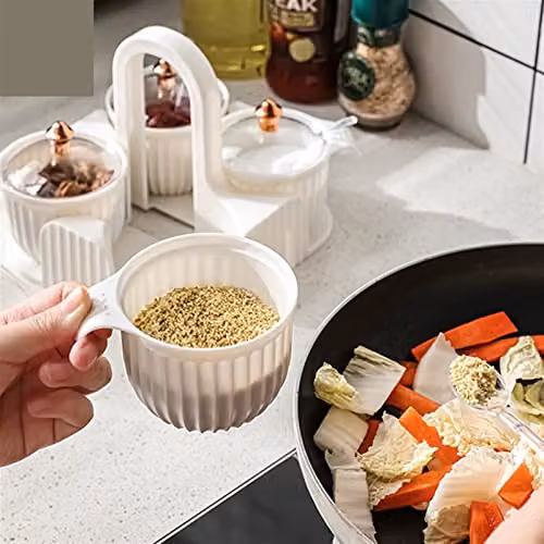 JINGYAN 4-Compartment Plastic Spice Shaker and Seasoning Storage Box with Lid and Spoon in Red – 2
