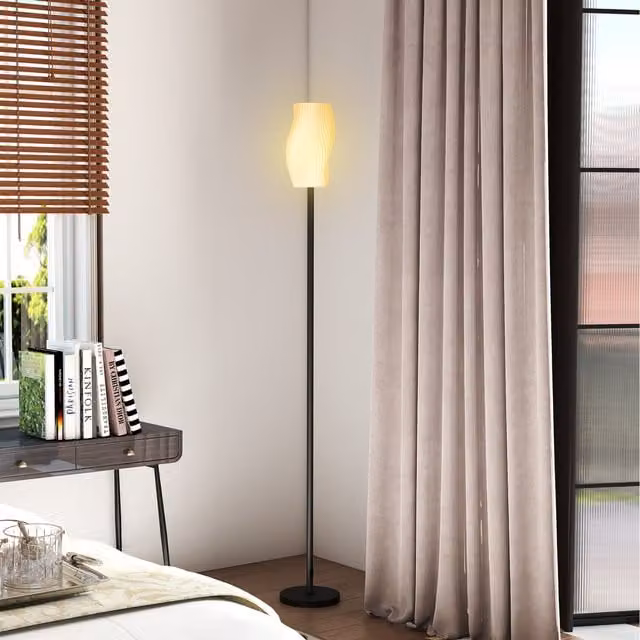 HOMCOM 3D Printed Modern Floor Lamp with Flowing Curved Shade in White