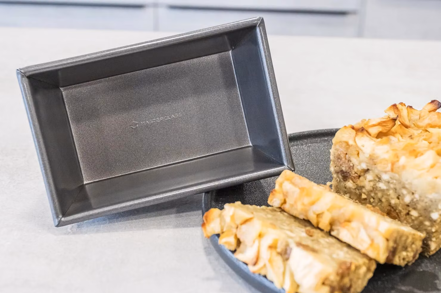 MasterClass Non-Stick Rectangular Carbon Steel Loaf Tin, Grey, 1lb – 4