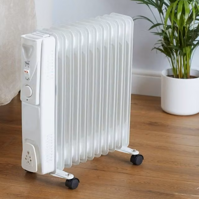 Neo 2000W White Freestanding Electric Oil Filled Radiator with Thermostat and Safety Protection