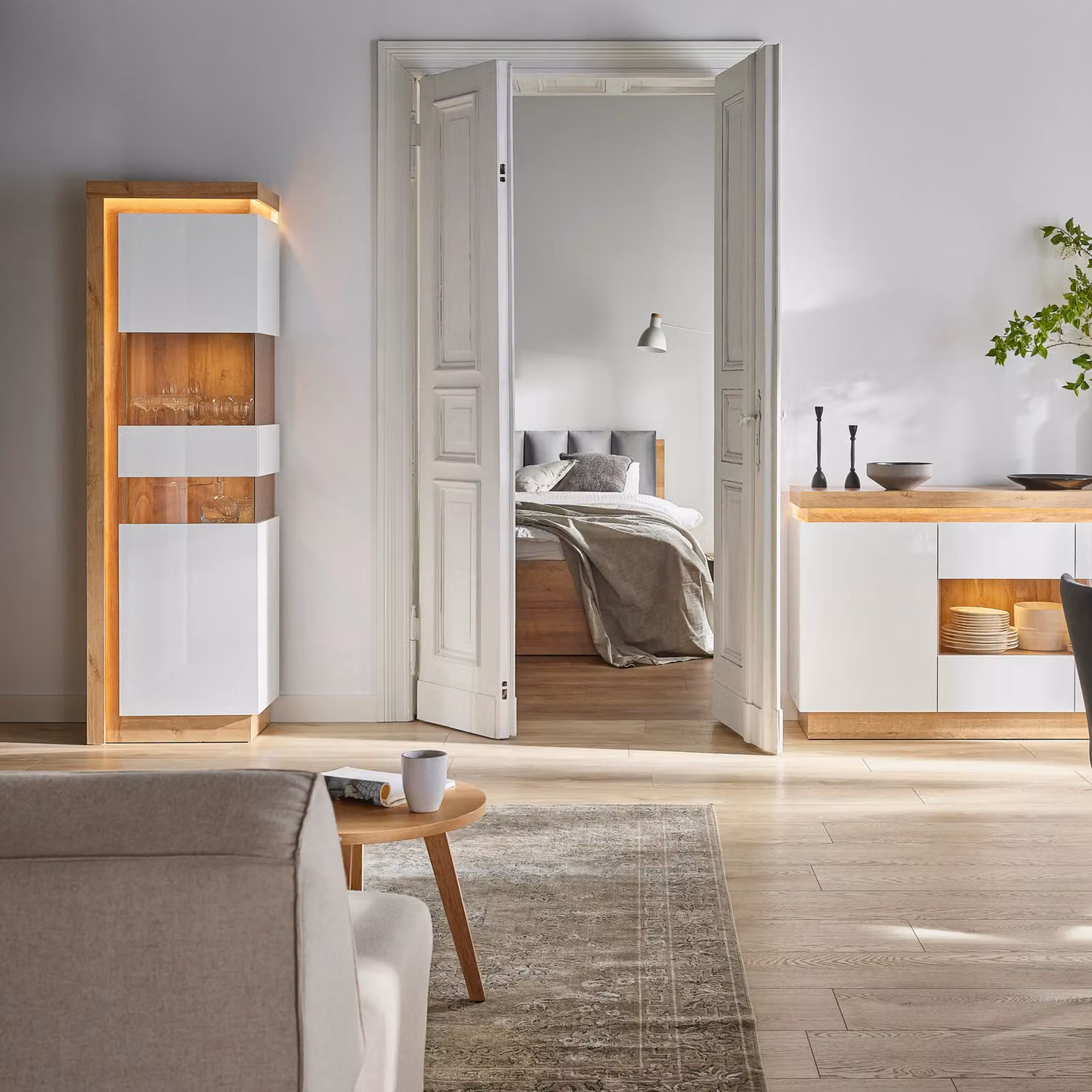 Furniture To Go Lyon Tall Display Cabinet in White and Oak with Glass Doors and LED Lighting – 3