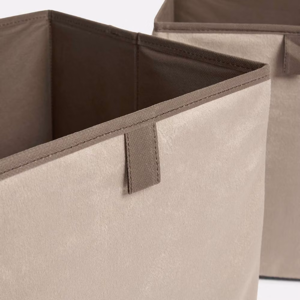 OHS 2 x Matte Velvet Cube Storage Boxes, Foldable Fabric Organisers in Beige – 3