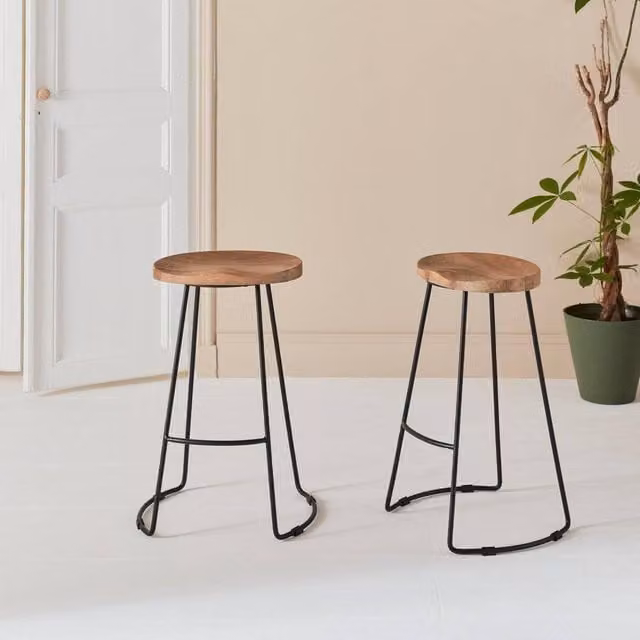 sweeek Pair of Industrial Mango Wood and Metal Bar Stools in Light Brown and Black