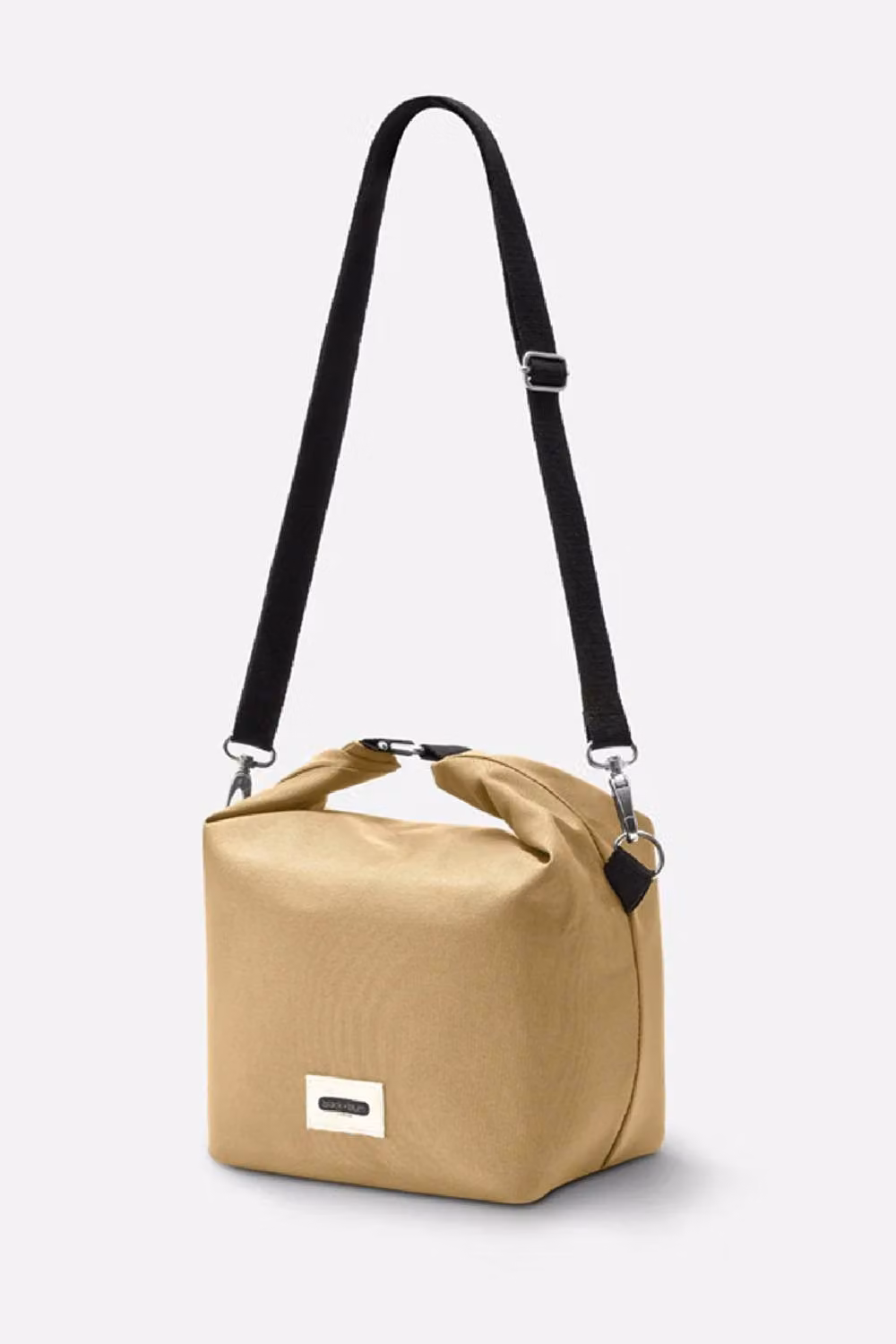 Black + Blum Insulated Leakproof Lunch Bag 10L in Clay and Beige – 2