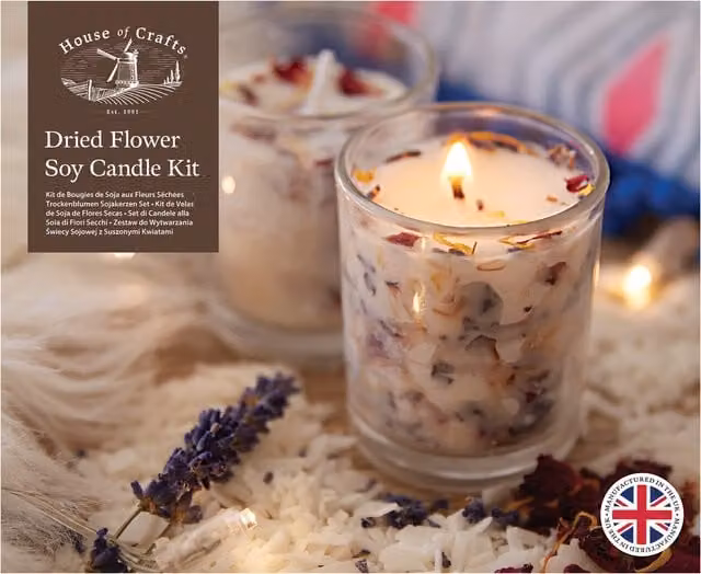 House of Crafts Dried Flower Soy Candle Kit in Multicolour and White