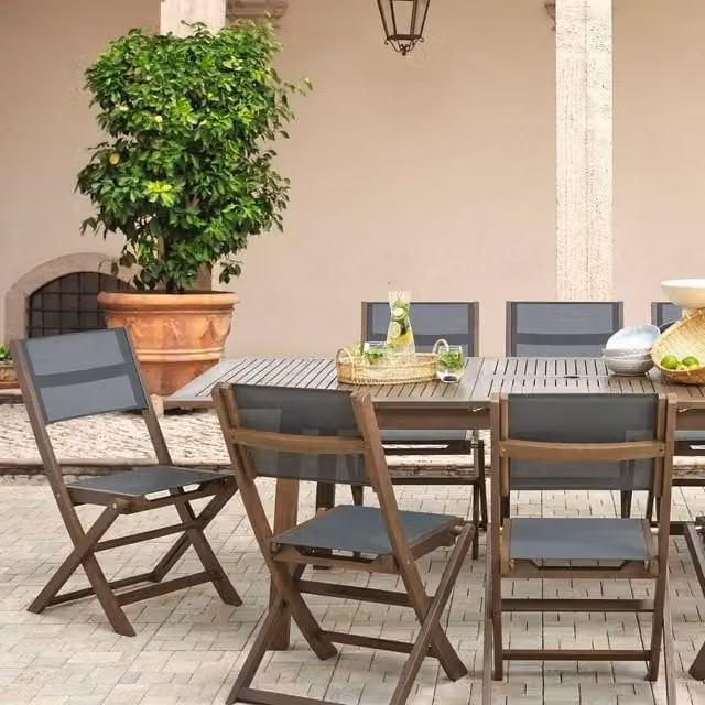 Wyld and Coco Set of 2 Folding Outdoor Garden Chairs in Dark Acacia Wood and Grey PVC