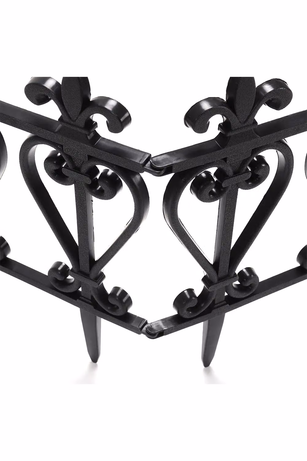 Living and Home 3-Piece Black Plastic Decorative Garden Border Fence – 4