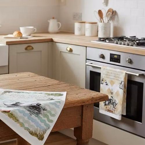 Purely Home The Wind in the Willows Washerwoman Tea Towel, Purple – 2