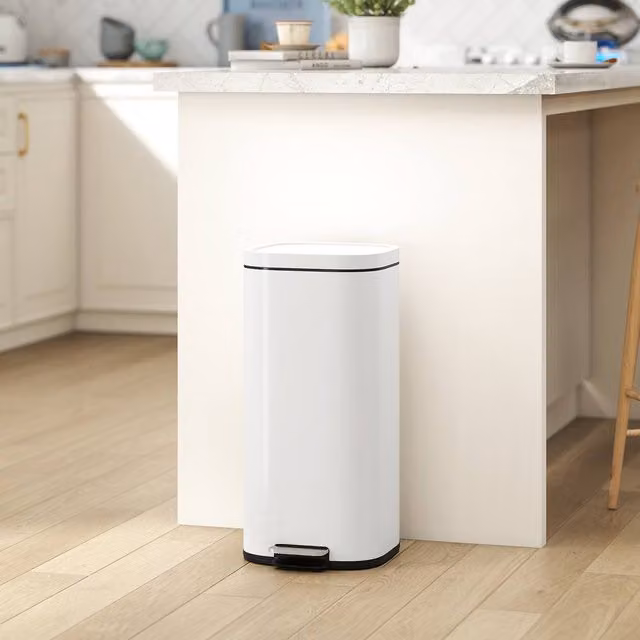 HOMCOM 30L Kitchen Pedal Bin with Lid and Removable Inner Bucket in Beige