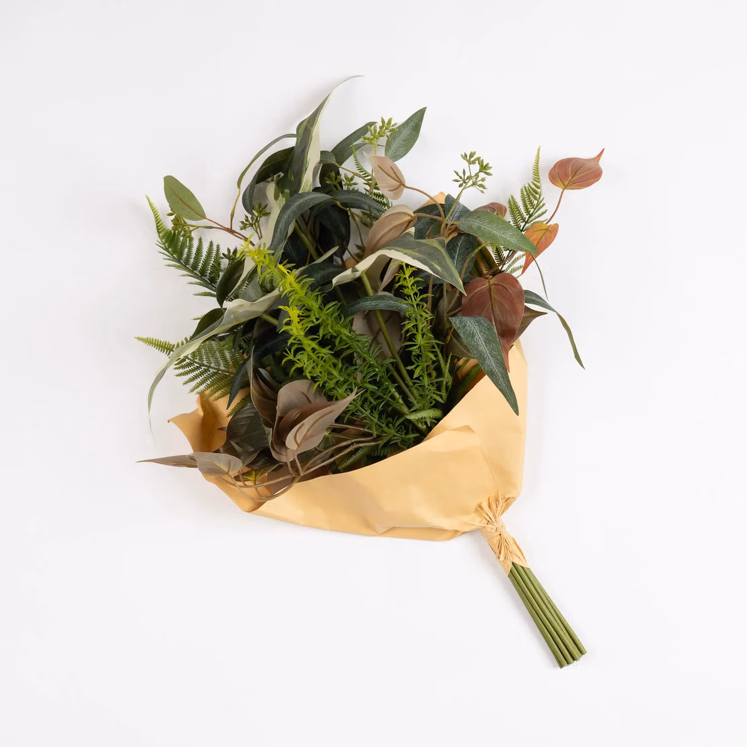 Scottish Everlastings Ltd Mixed Leaves Bouquet in Green, 62 cm – 2