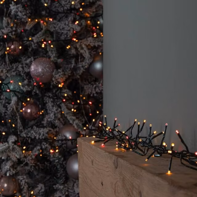 Samuel Alexander 37.2m LED Christmas Cluster String Lights with Timer in Red and Vintage Gold – 1
