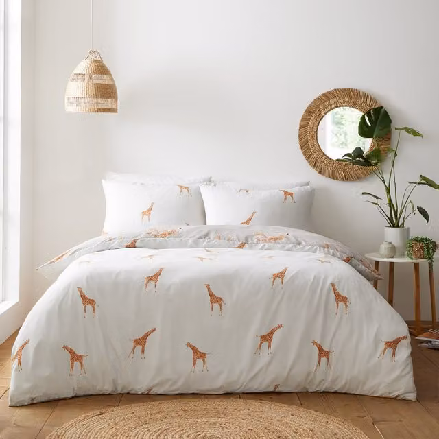 My Home Reversible Giraffe Graphic Duvet Cover Set, White, W/D/H: 180 x 200 cm