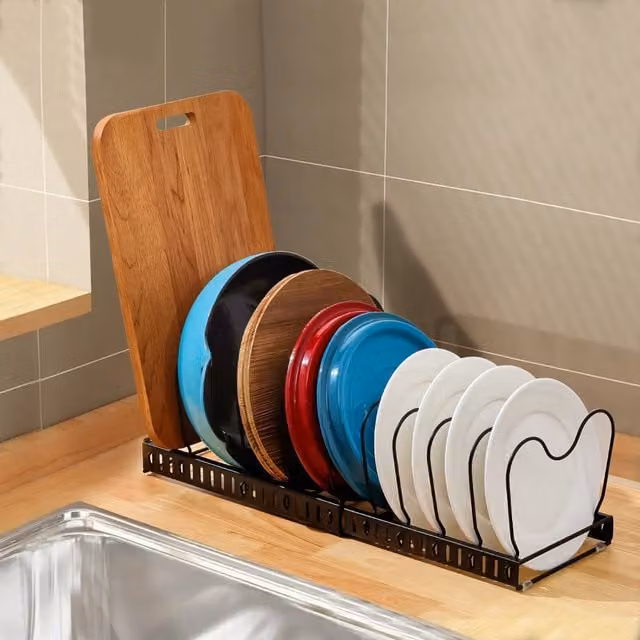 Livingandhome Expandable Metal Cookware Rack and Adjustable Pan Organiser in Black