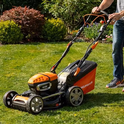 Yard Force 46cm Cordless Self-Propelled Lawn Mower with 58V LFP Battery, Brushless Motor, 60L Collection Bag and Mulching Kit, Orange – 2