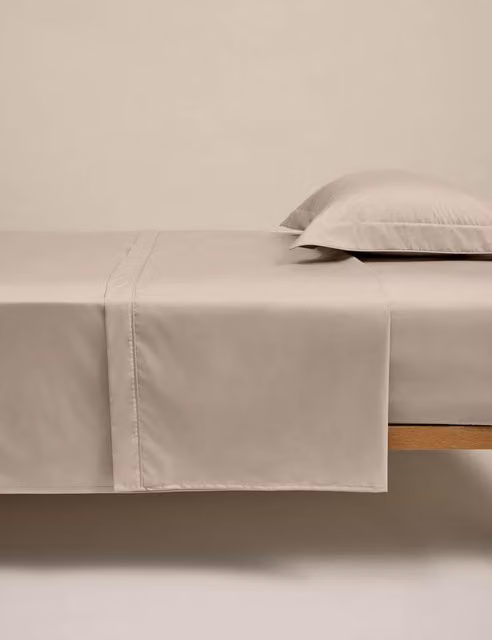 M&S Egyptian Cotton 230 Thread Count Percale Flat Sheet in Mink