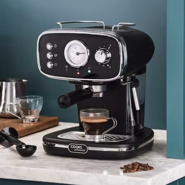 Cooks Professional 15-Bar Retro Espresso Coffee Machine with Steam Wand in Black – 1