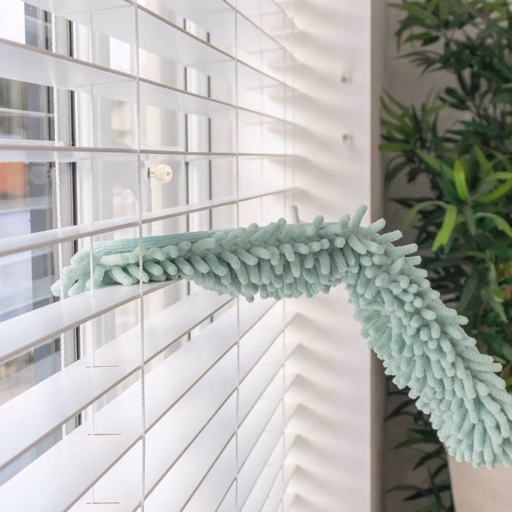 JVL Extendable Flexible Microfibre Duster with Telescopic Handle in Green and Grey – 2