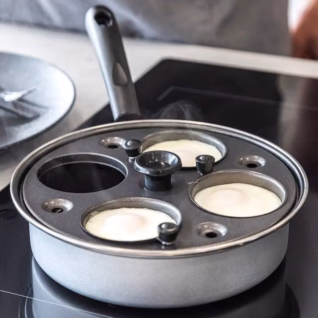 KitchenCraft Four Hole Egg Poacher in Grey Carbon Steel