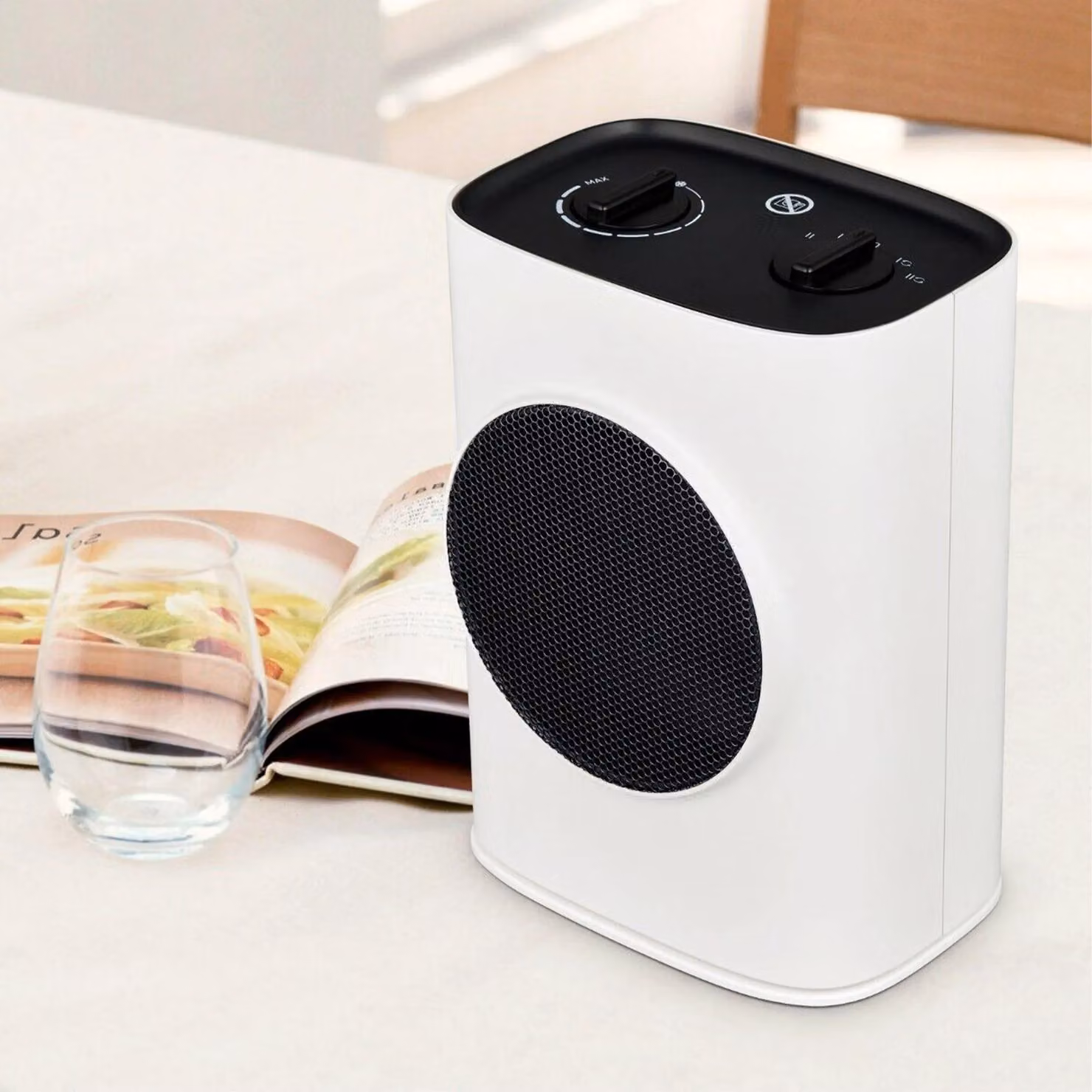 MYLEK 1.8kW Ceramic PTC Fan Heater with Adjustable Thermostat in White – 3