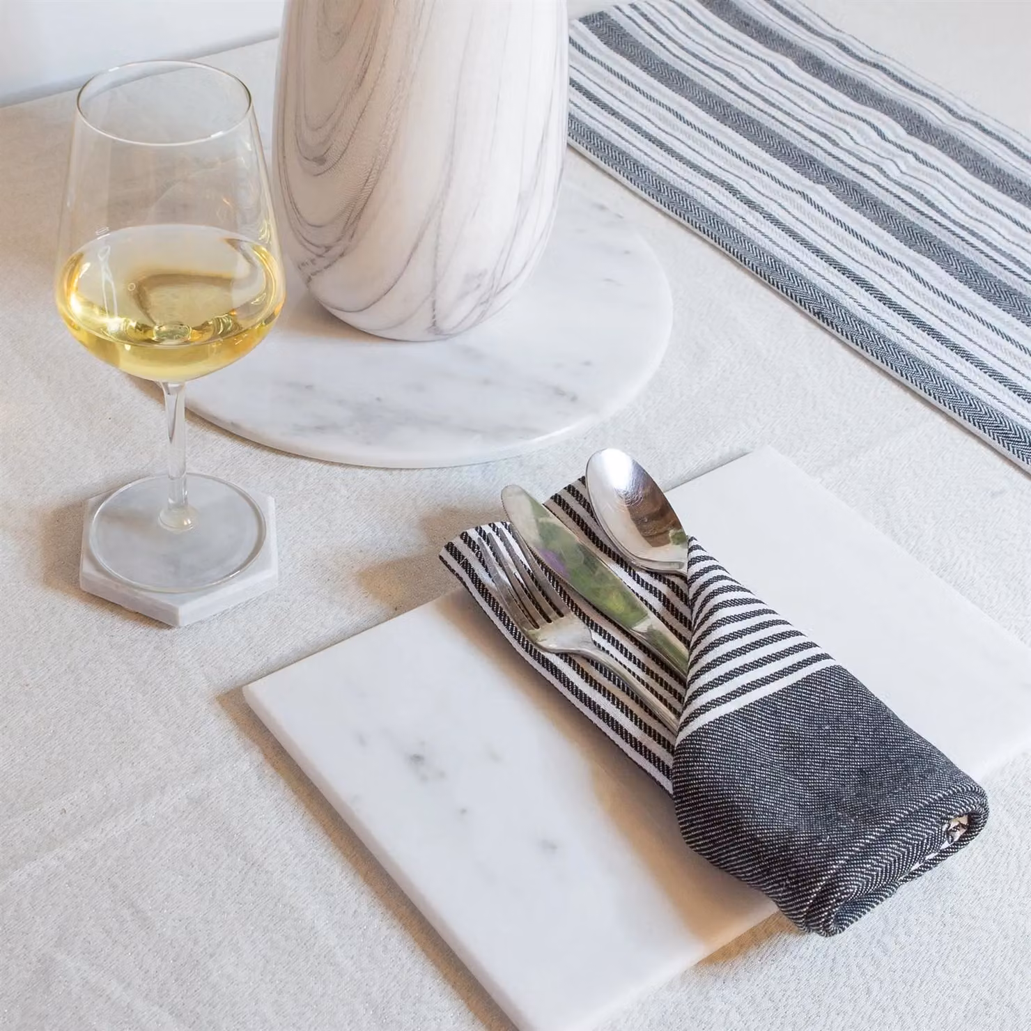 Argon Tableware Set of 6 White Marble Rectangular Placemats – 2