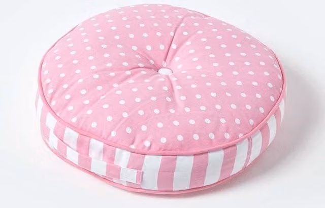 Homescapes Pink Round Floor Cushion with Polka Dot Pattern, Diameter: 43 cm