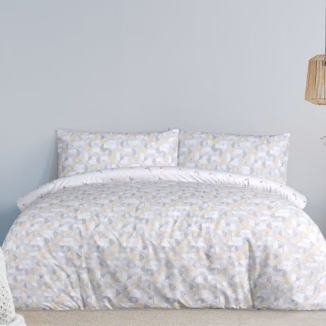 Smart Living Reversible Circle Geo Duvet Cover and Pillowcases, Yellow, W: 140 cm, H: 200 cm