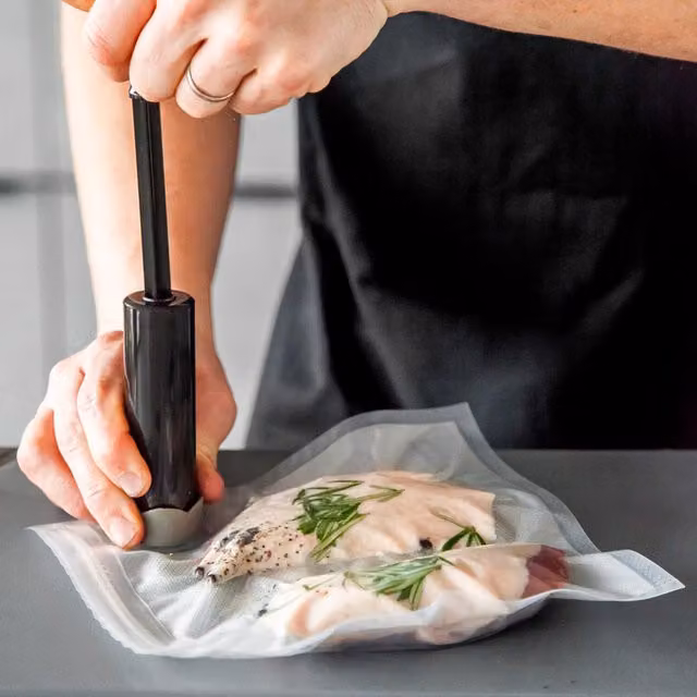 MasterClass Food Vacuum Sealer with 4 Reusable Food Bags, 24 x 24 cm, Clear and Yellow