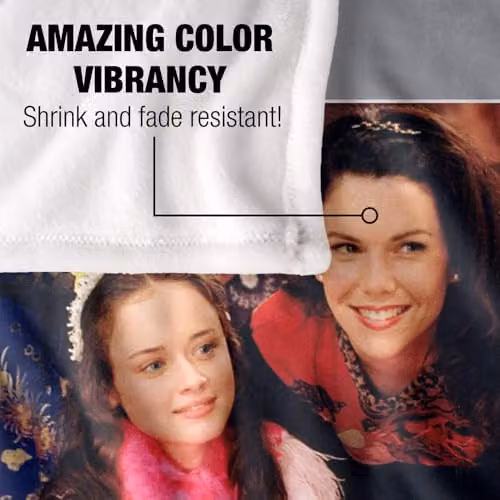 Warner Bros. Gilmore Girls Rory's Birthday Super Soft Fleece Throw Blanket, Multicolour, W: 91 cm, D: 147 cm – 3