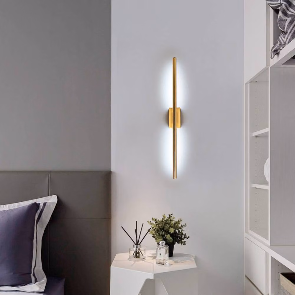 COMELY Modern Linear LED Wall Light in Gold with Cool White Light – 3