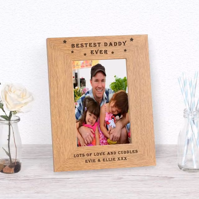 Uniqueful Men's Personalised Bestest Daddy Ever Wood Picture Frame, Brown, W/H: 10 x 15 cm