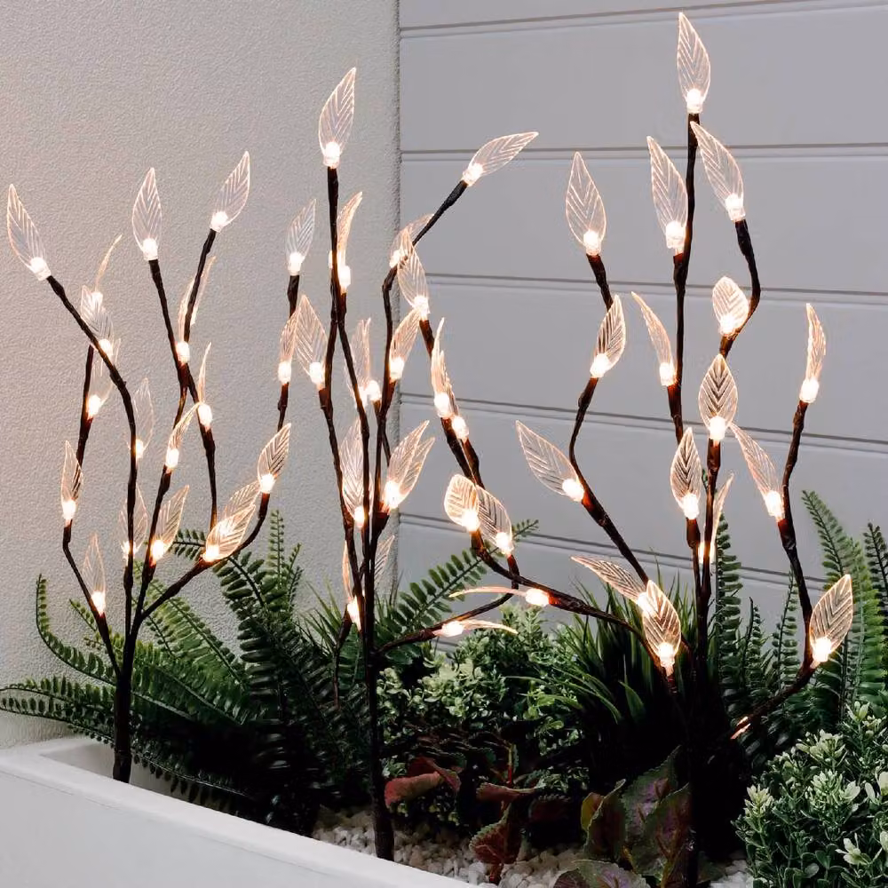 Gardenwize Pack of 3 Streetwize Solar Tree Lights with White LEDs in Black – 3
