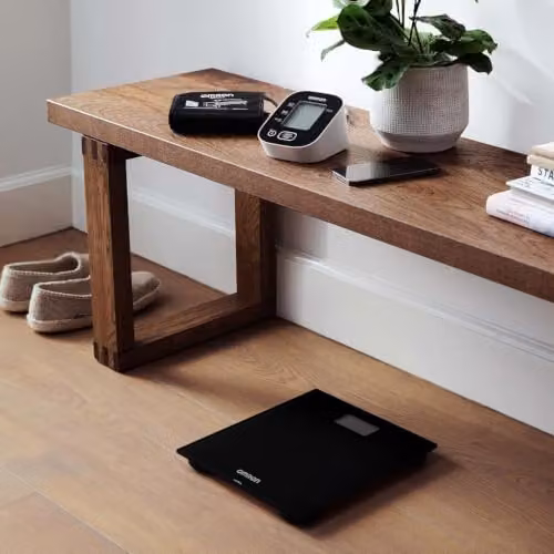 OMRON HN300T2 Intelli IT Smart Bluetooth Bathroom Scales in Black with Digital Display and BMI Tracking – 2