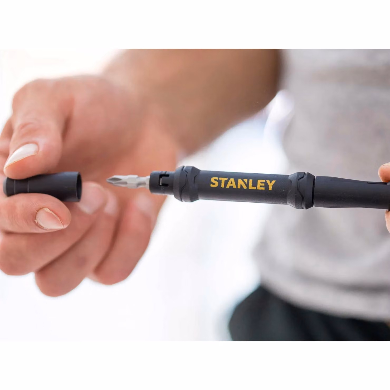 Stanley 4-in-1 Pocket Driver in Black and Multicolour – 2
