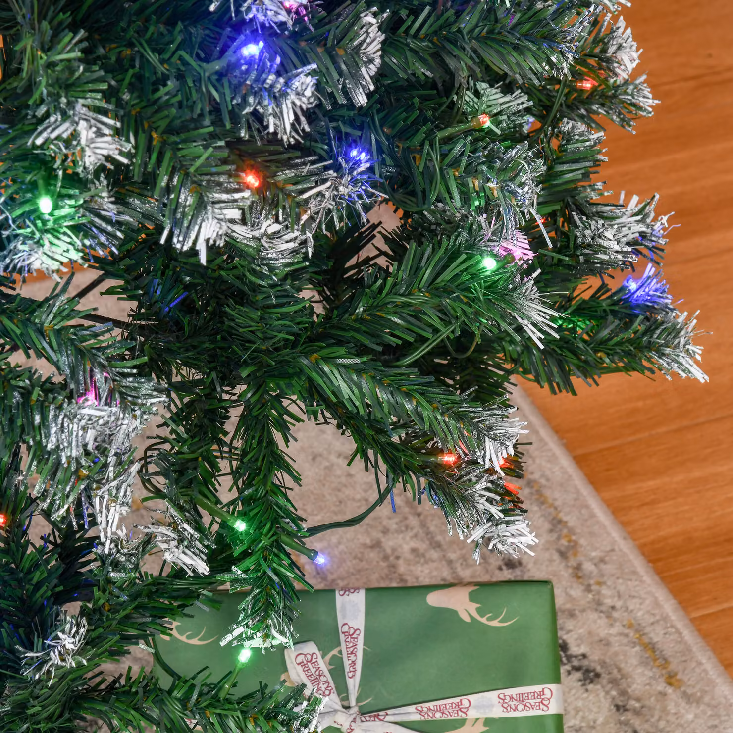 HOMCOM 6ft Tall Slim Pencil Artificial Christmas Tree with 300 Multicolour LED Lights and 618 Tips, Green – 5