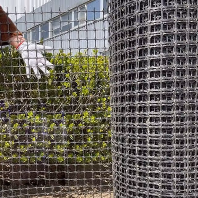 NESTLUNE PVC Coated Chicken Mesh Garden Fencing, Black and Grey, H: 120 cm, Mesh Width: 32 mm – 1