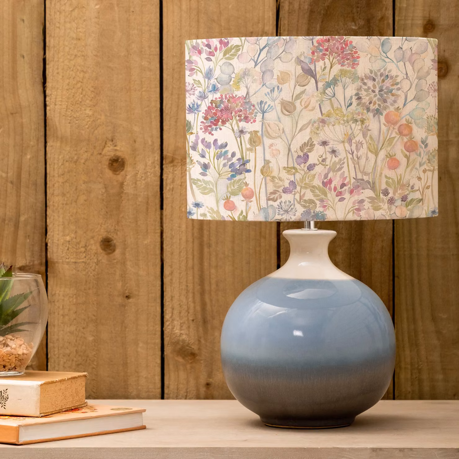 Voyage Maison Neso Ceramic Table Lamp with Blue Hedgerow Eva Fabric Lampshade – 2