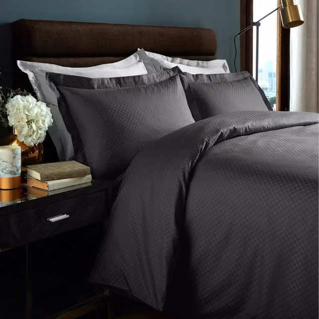 Roseley Cotton Checked Duvet Cover and Pillowcase Set in Grey, 140 x 200 cm