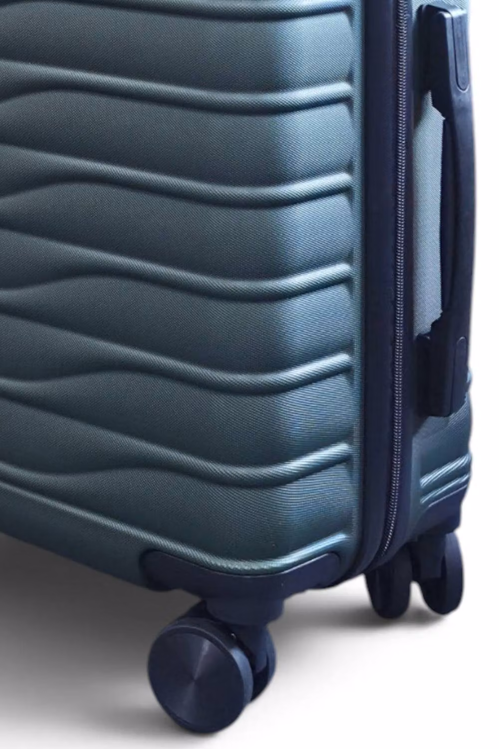 Infinity Leather Voyage Hardshell 8 Wheel Luggage Case in Green, Large, W/D/H: 72 x 48 x 28 cm – 5