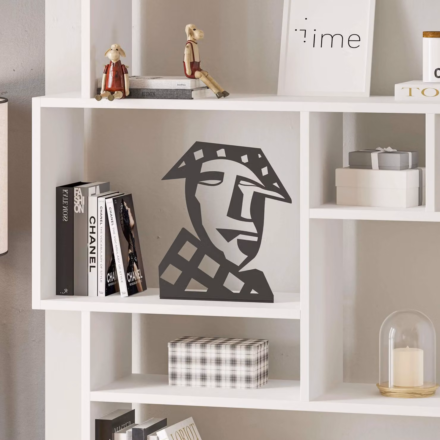 Decortie Max Modern Black Metal Human Figure Tabletop Decorative Ornament – 4