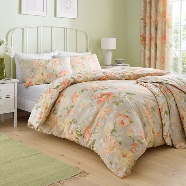 Dreams & Drapes Flourette Watercolour Floral Reversible Duvet Cover Bedding Set in Sand, White and Multicolour