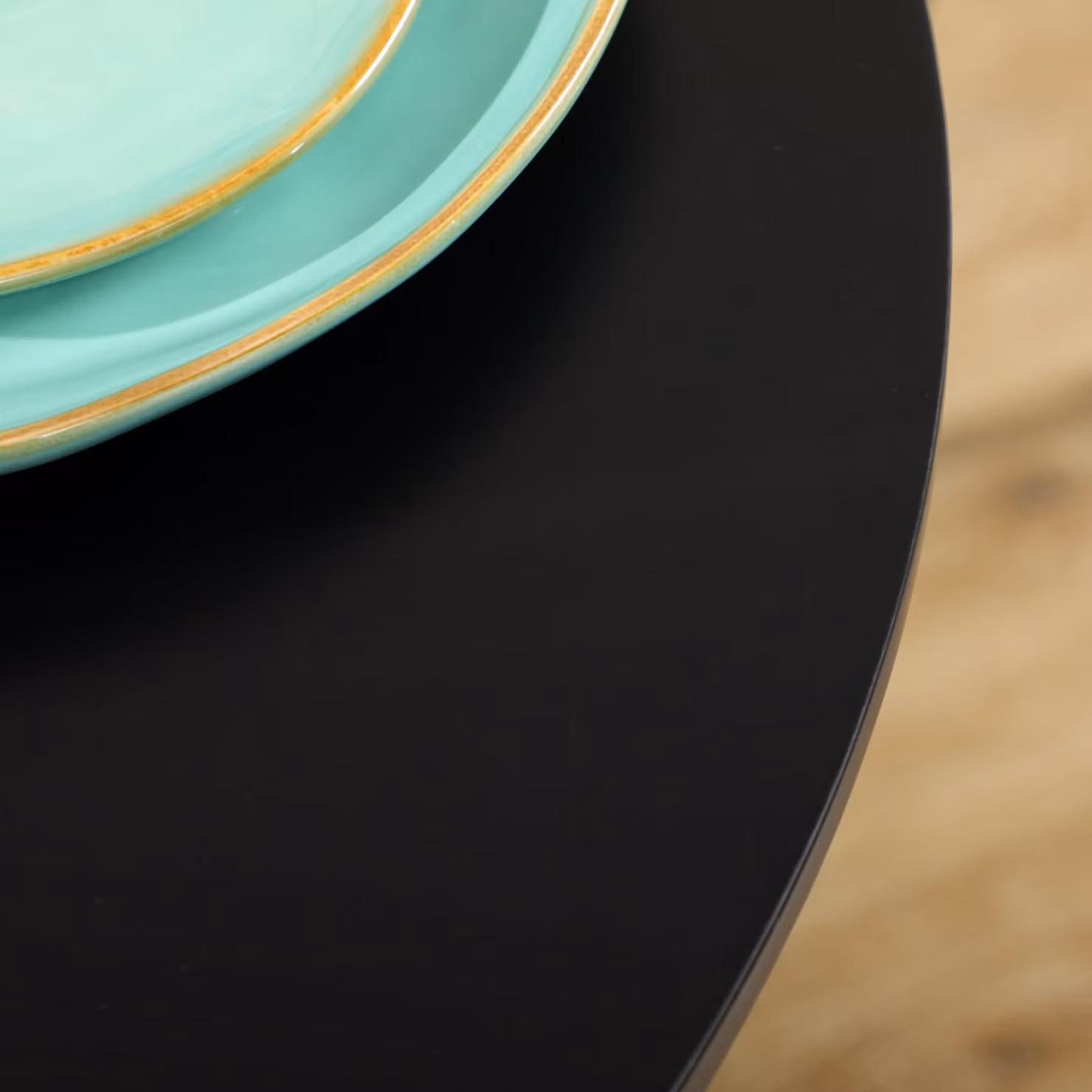 HOMCOM Modern Round Dining Table with Steel Base in Black – 8