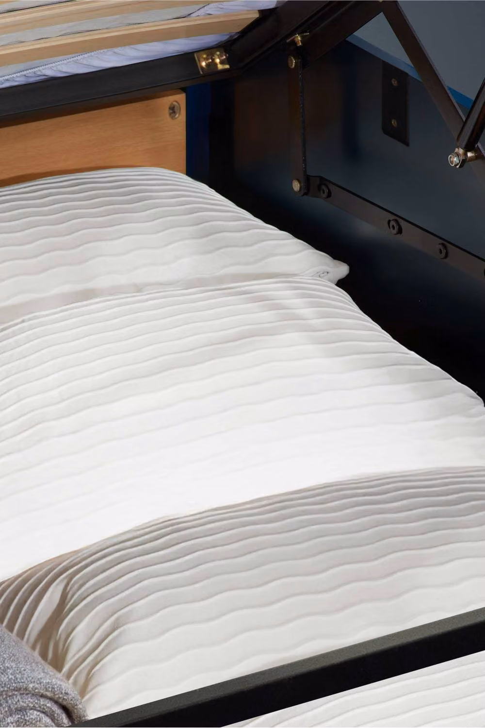 Birlea Phoenix Ottoman Storage Bed Frame in Navy Blue, W/D/H: 120 x 200 cm – 4