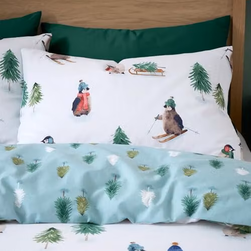 Catherine Lansfield Snowy Penguin Reversible Double Duvet Cover Set with Pillowcases, White, W/D/H: 200 x 200 cm, Pillowcases: 50 x 75 cm – 2