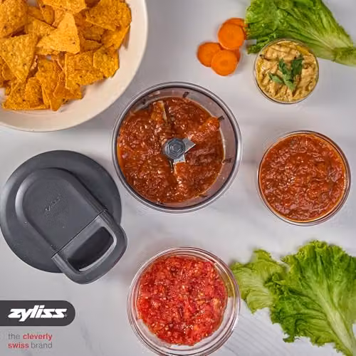 Zyliss Easy Pull Manual Vegetable Chopper and Food Processor, 800ml, Grey – 3